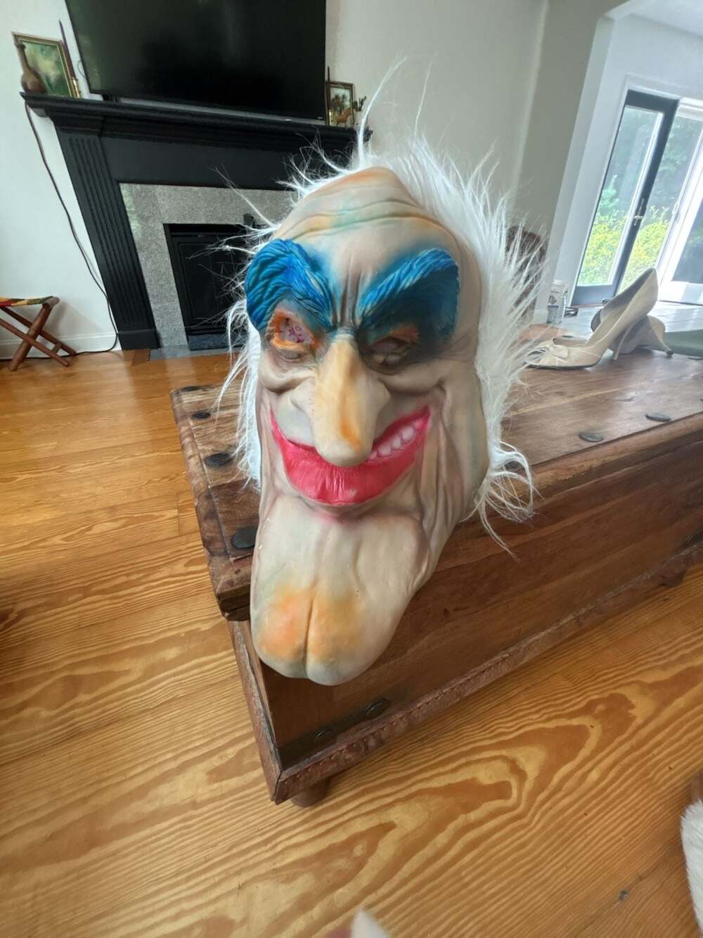 Rare Famous Monster "joker" Cesar Vinyl Halloween Masquerade Mask - Finland